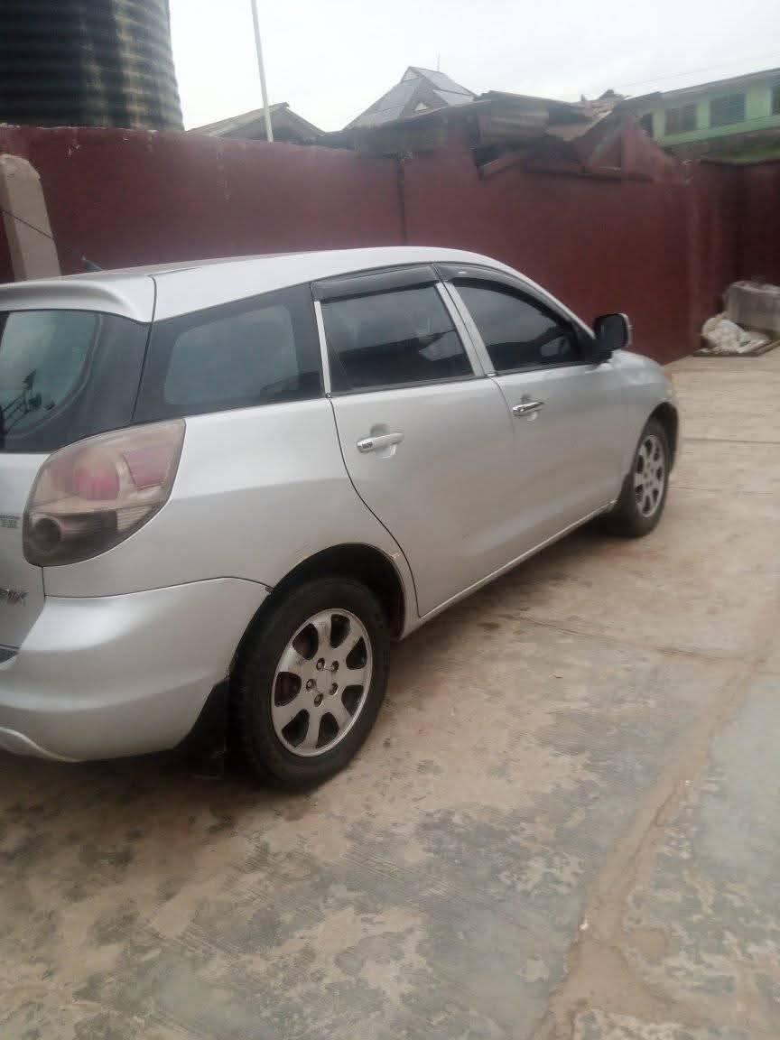 A picture of Car