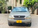 A picture of TOYOTA HARIER OLD FOR SALE