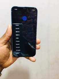A picture of iPhone XR imesahalika password Gb 128 Fac id ipo Bh