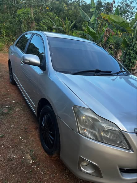 toyota premio