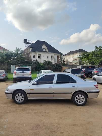 A picture of PEUGEOT 406 MODEL 2005