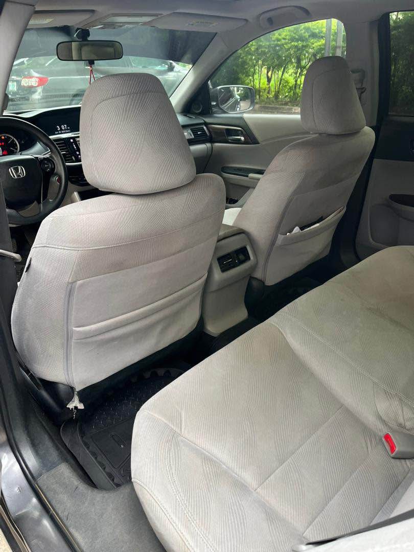 A picture of GOOD DEAL HONDA ACCORD 2016 EXL ON BELT V4 KEYLESS