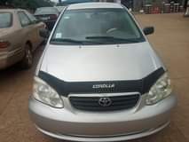 A picture of 2004 Toyota corolla