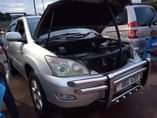 A picture of TOYOTA HARRIER AND NOAH