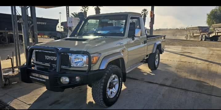 BAKKIES F.