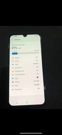 A picture of This Samsung galaxy a40