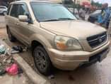 A picture of 2005 Honda Pilot 3
