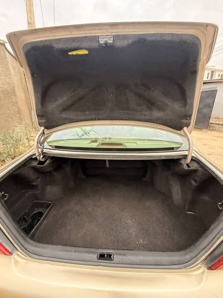 A picture of Toyota camry 04