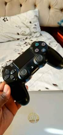 A picture of PAD ZA PS4 MTUMBA