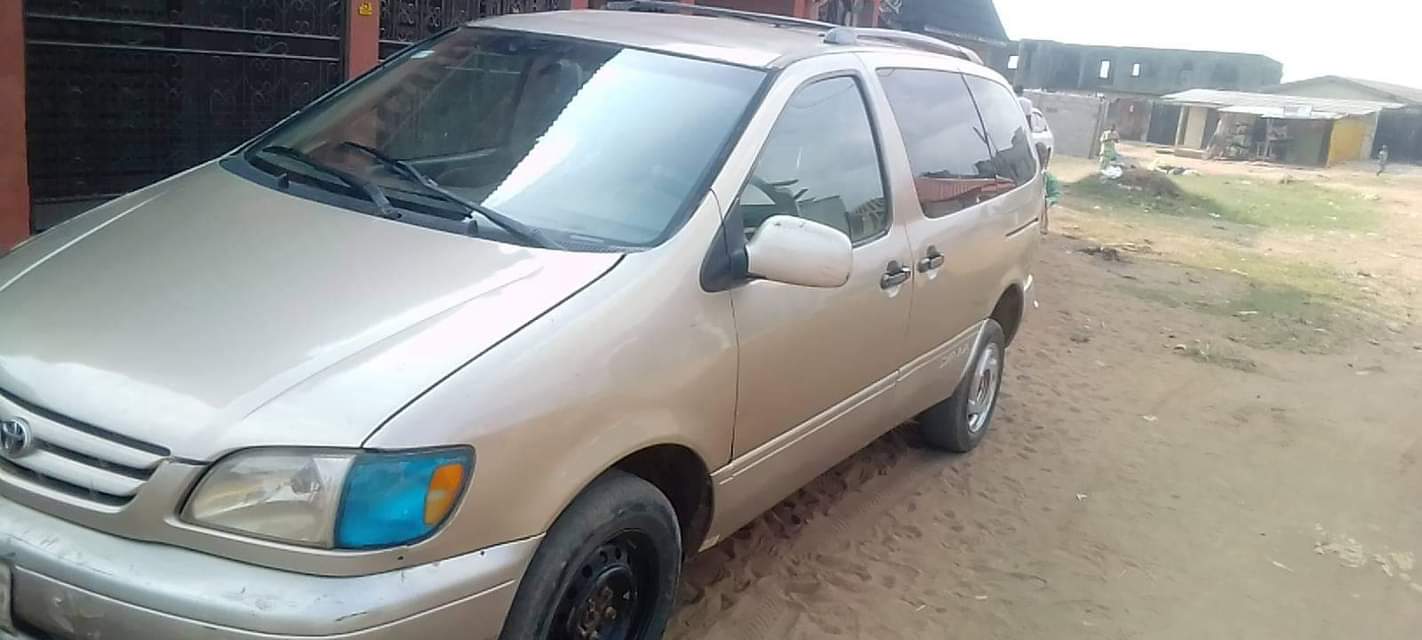 A picture of Engine and gear is working smoothly perfectly but the AC
