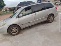 A picture of PURE FIRST BODY NIGERIA USED TOYOTA SIENNA 2006 MODEL FULL
