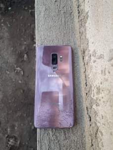 A picture of Samsung s9 plus