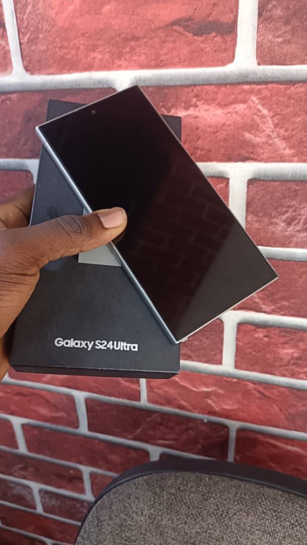 A picture of Samsung S24 Ultra