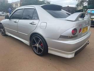 used toyota altezza