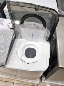 A picture of twin tub washing machine