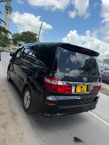A picture of TOYOTA ALPHARD
