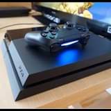 A picture of Ps4 Fat Complete kwa bei chee kabisa unapewa wewe ni