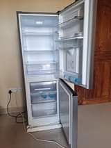 A picture of Nauza fridge yangu Hisense offer lak 750k exchange ipo