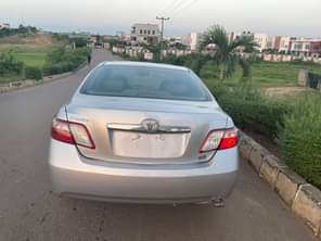 A picture of 2009 camry hybrid Registered Clean Title Everything blessed Thumbstart Engine