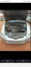 A picture of Honda Accord manual 2004 model with ac