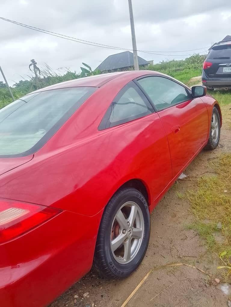 A picture of 2006 Honda accord coupe