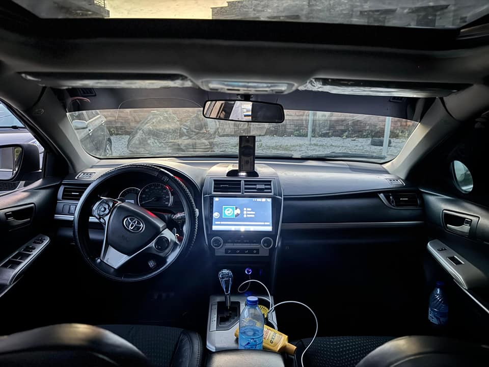 A picture of CLEAN USE TOYOTA CAMRY SE 2013 2014 WITH UNTEMPERED ENGINE