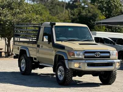 toyota land cruiser