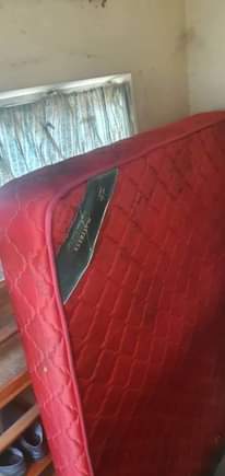 A picture of 5 6 matress ush 200000 0751276002 if interested