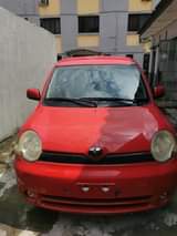 A picture of 2005 Toyota Sienta toks