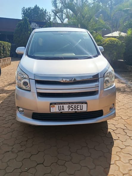 used toyota noah