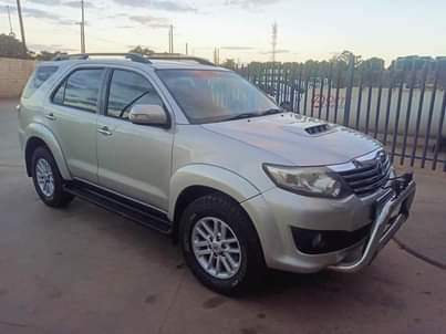 used toyota fortuner