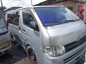 A picture of Hummer Bus