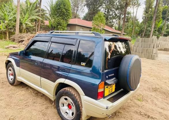 A picture of SUZUKI ESCUDO INJINI NDOGO INAUZWA 3 4M 0743173980