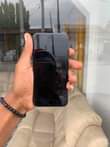 A picture of Iphone 8plain 64GB