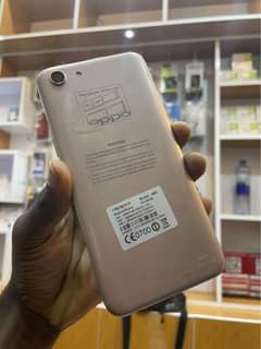 A picture of Oppo a83