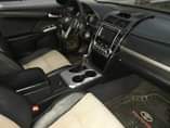 A picture of Toyota Camry 2013 SE TOKUNBO STAND