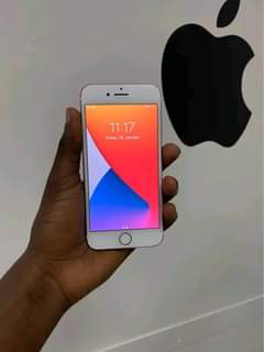 A picture of Nauza iPhone 7 plain iko poa Haina shida nataka 270