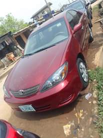 A picture of Registered first body 2004 Toyota Camry LE