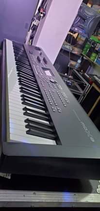 A picture of MOTIF XF8 and MOX8