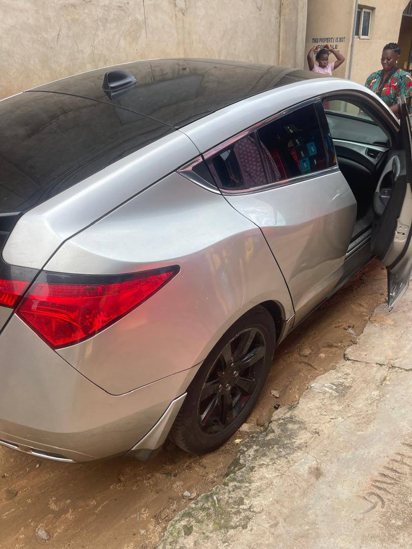 A picture of 2011 ACURA ZDX