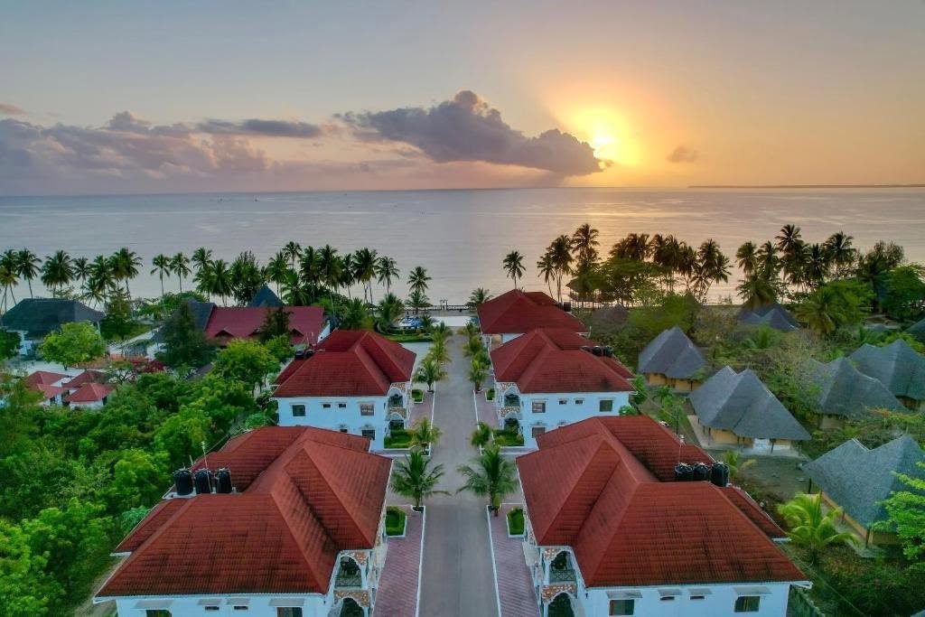 A picture of 63 beds 30 bath House