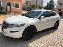 A picture of 2010 Honda crosstour Belgium standard very clean and sharp buy