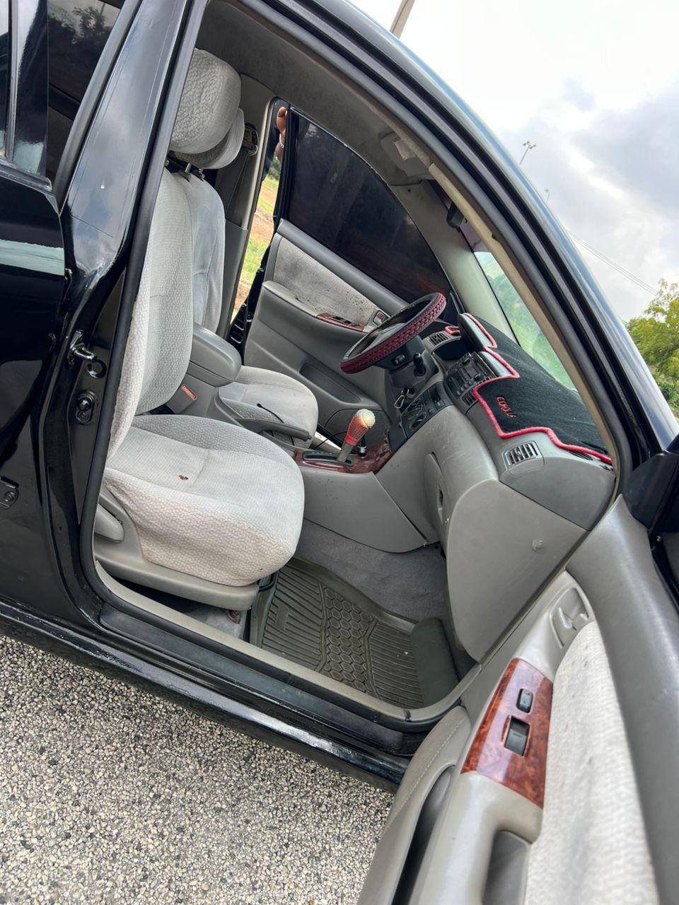 A picture of 04 Corolla