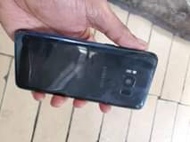 A picture of Samsung Galaxy s8 clean as