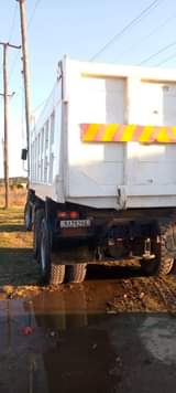 tipper truck