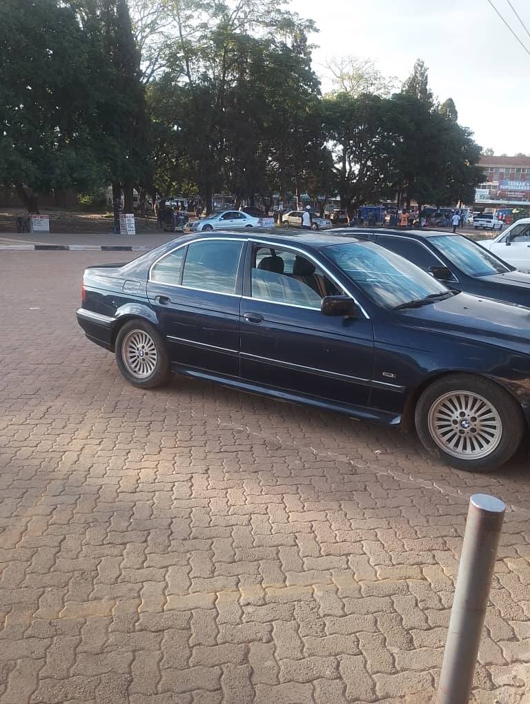 classifieds/cars bmw