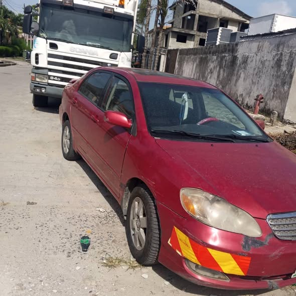 A picture of 2005 Toyota corolla