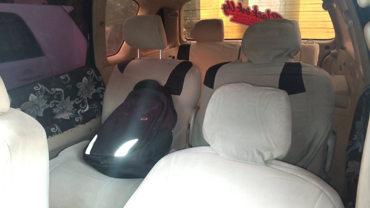 A picture of Toyota ipsum still intact on sale at 8m only contact