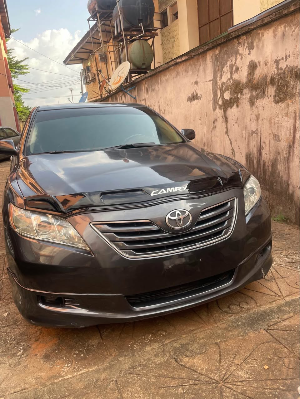 A picture of Very clean tokunbo standard Toyota Camry SE sport edition V6