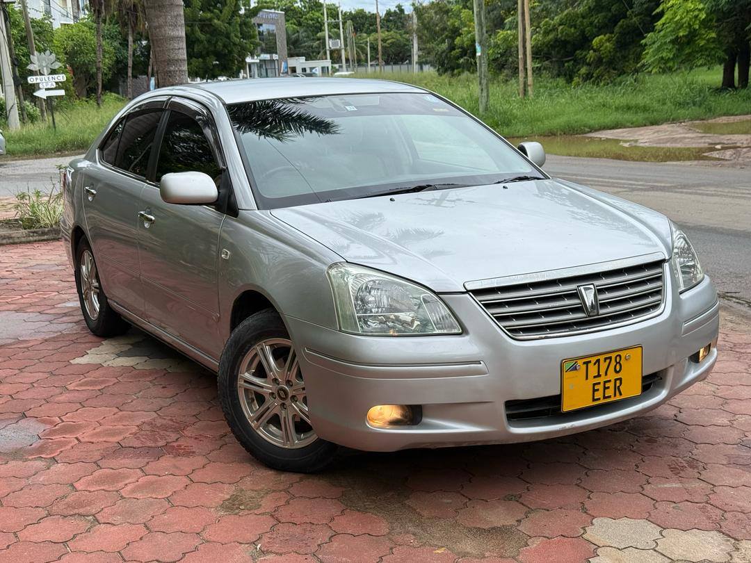 A picture of TOYOTA PREMIO F